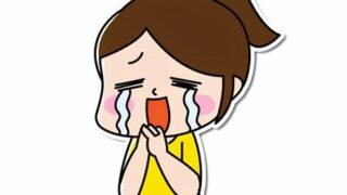 「スキンケアや美容アイテム選びに失敗して涙する女性のイラスト｜肌荒れや期待外れの効果にショックを受ける様子」