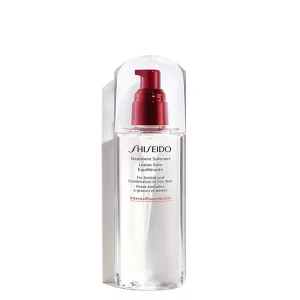 資生堂 トリートメントソフナー 化粧水のボトル画像。透明感のあるボトルに赤いポンプヘッドとキャップが特徴的なデザイン。乾燥やごわつきが気になる肌にうるおいを与え、しっとりなめらかに整えるスキンケア化粧水。